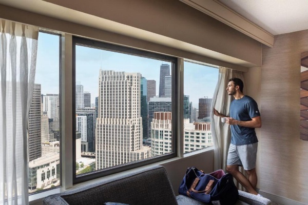 Swissotel Chicago image 16