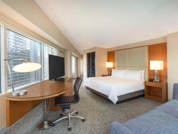 Swissotel Chicago image 17