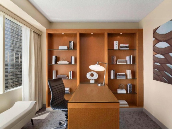 Swissotel Chicago image 40