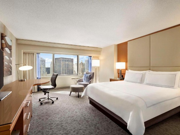 Swissotel Chicago image 63